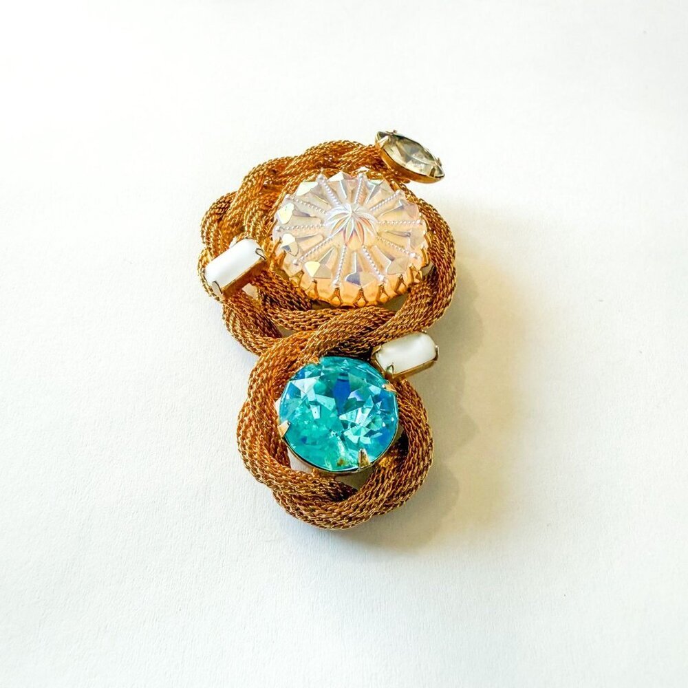 Vintage Hobe Gold Tone Mesh Cord Brooch Faux Opal Teal Crystals - Picture 4 of 7